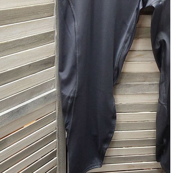 Plus Size Moisture Wicking Active Performance Legging | All in Motion | 4X - Picture 4 of 9